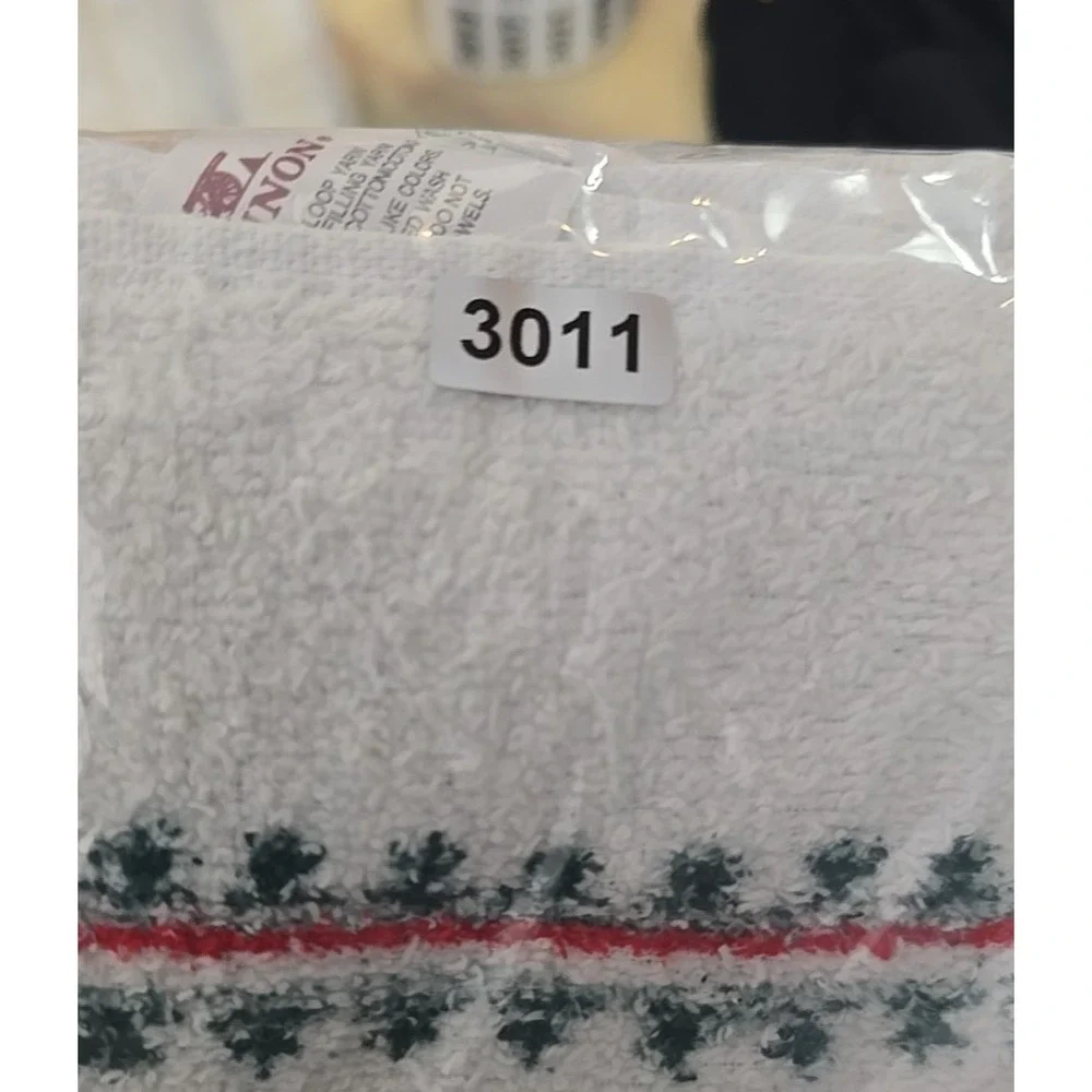 Lot of 3 VTG Cannon Holiday Christmas Absorbent Soft‎ Fringe Kitchen Hand Towels